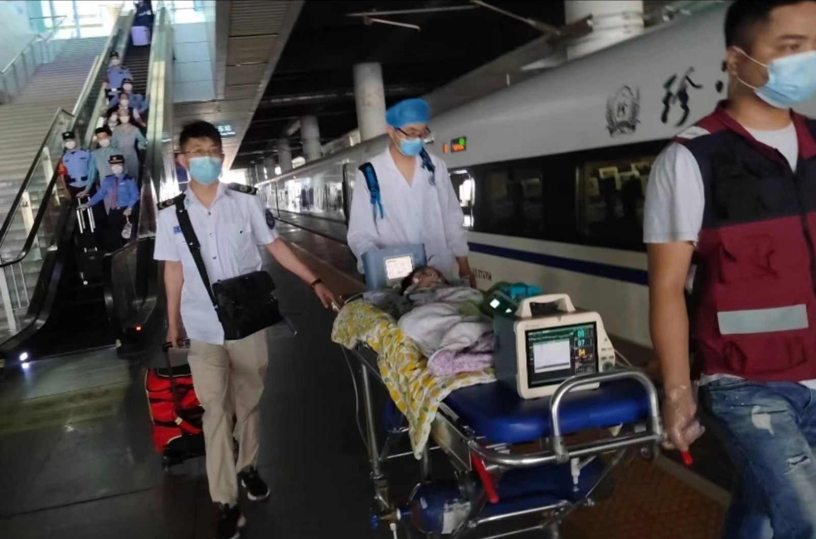 宁乡市高铁转运公司